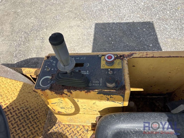 1999-caterpillar-cs-433c-image-7