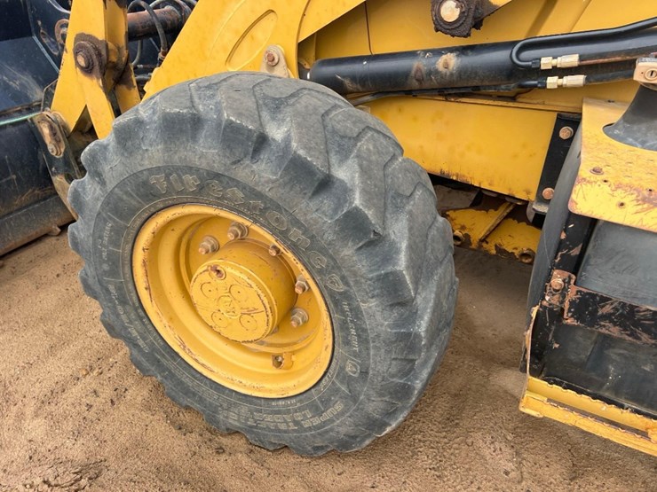 2015-caterpillar-420f-it-image-17