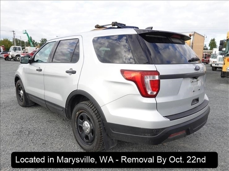 2018-ford-explorer-image-11