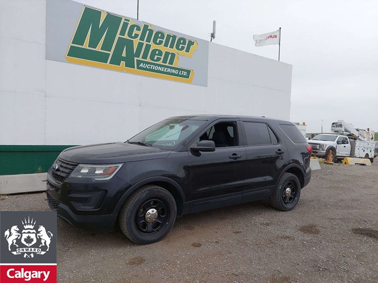 2017-ford-explorer-image-1