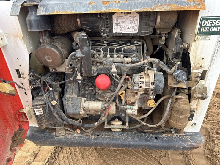 2018-bobcat-t550-image-21