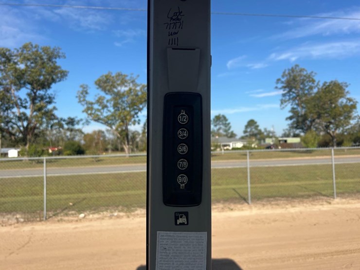 2018-caterpillar-415f2-il-image-41