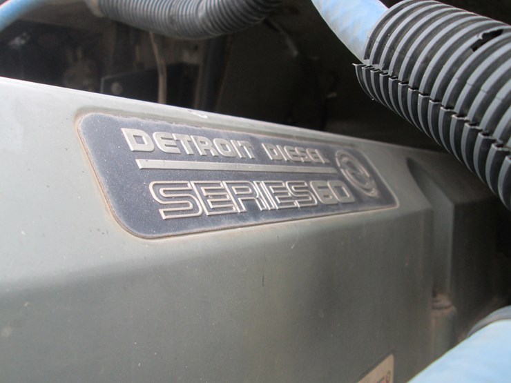 2006-freightliner-columbia-120-image-27