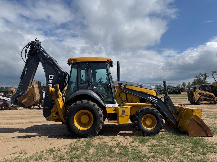2018-deere-410l-image-5