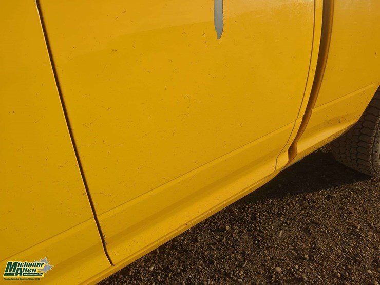 2019-ram-1500-classic-image-53