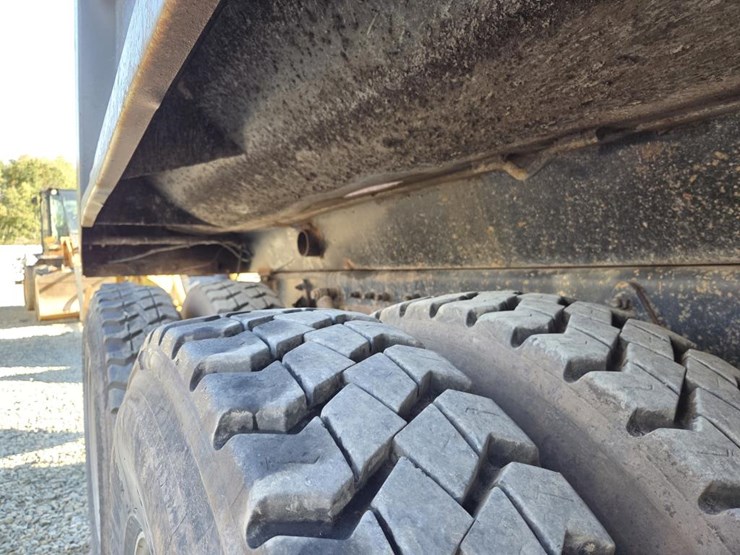 1999-caterpillar-c12-image-33