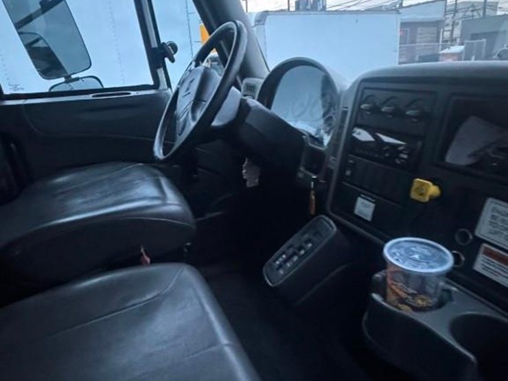 2019-international-durastar-4300-image-21