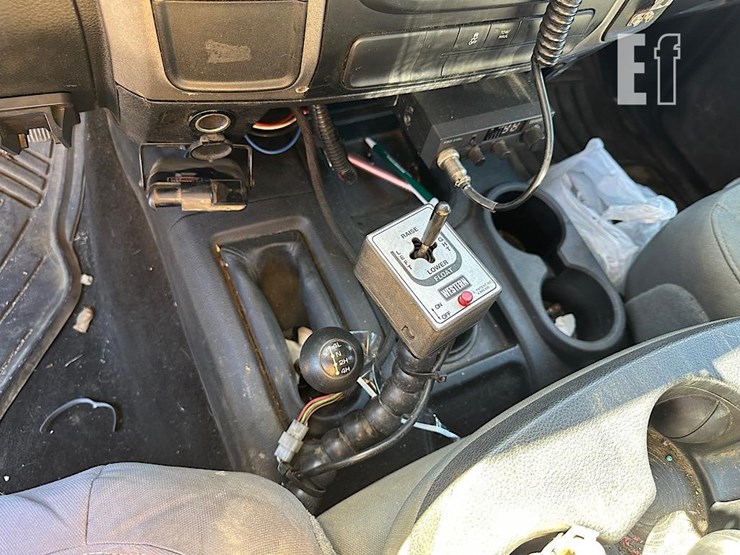 2015-dodge-ram-2500-image-16