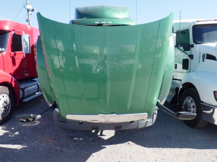 2015-peterbilt-579-image-16