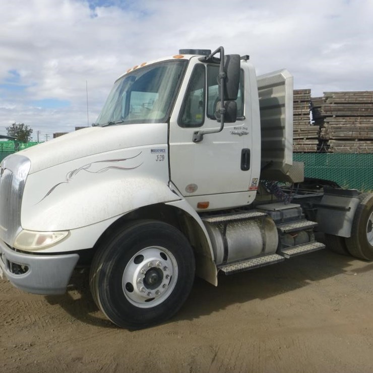2011 INTERNATIONAL 8600