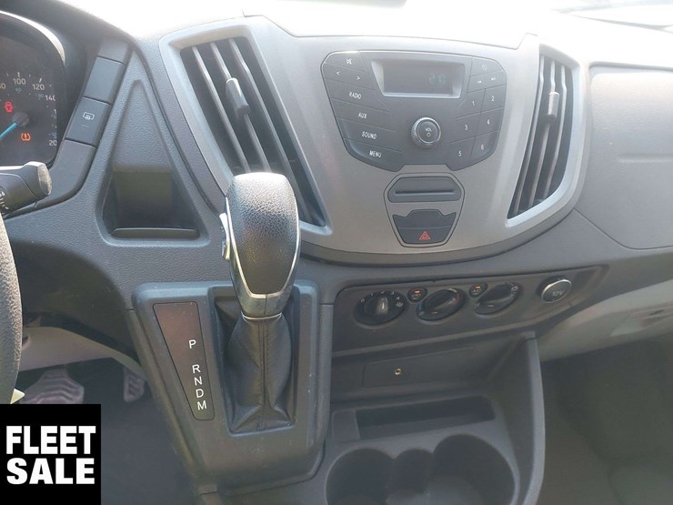 2019-ford-transit-image-17