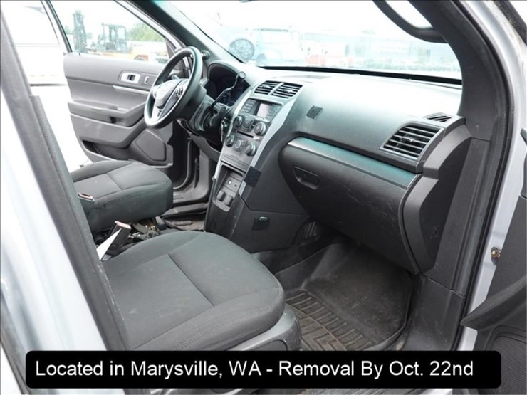 2015-ford-explorer-image-2