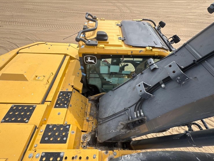deere-245g-lc-image-20