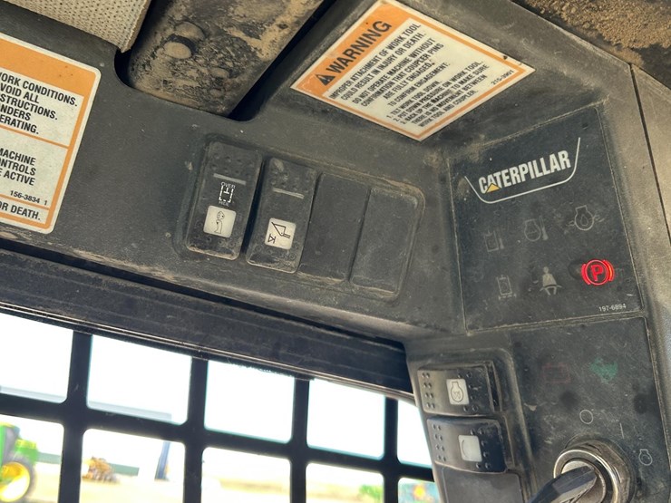 2003-caterpillar-242-image-23