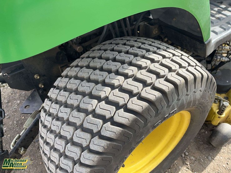 john-deere-2305-image-9