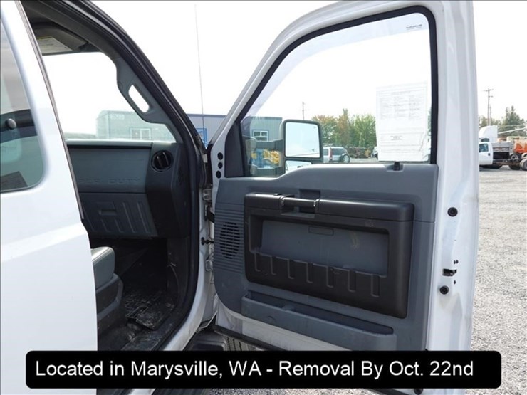 2014-ford-f550-image-14