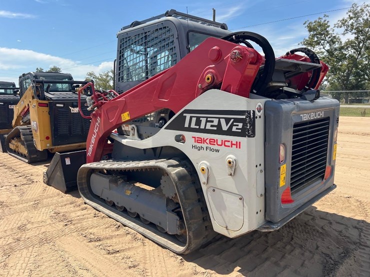 2017-takeuchi-tl12v2-image-2