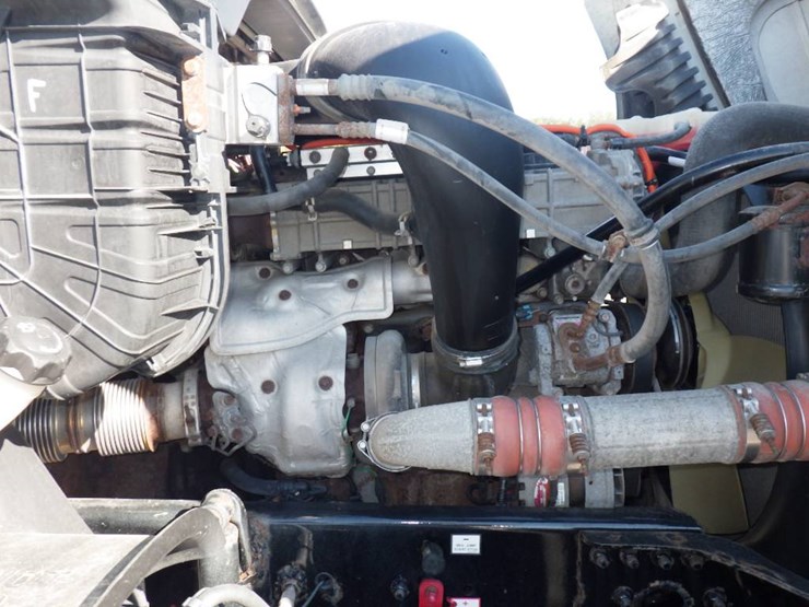 2018-freightliner-cascadia-125-image-13