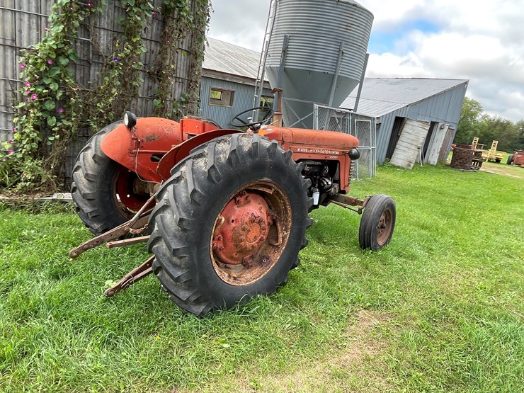 massey-ferguson-65-image-5
