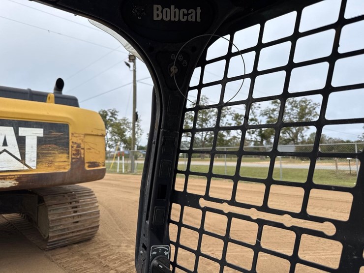 2018-bobcat-t550-image-26