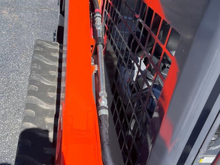 2024-kubota-svl75-3-image-13