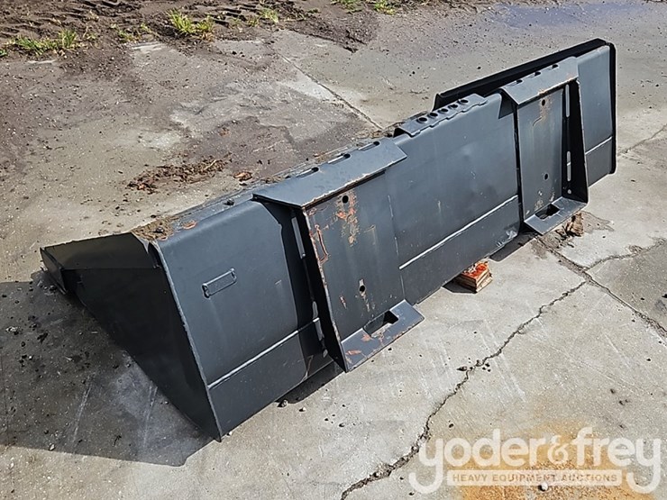 72"-bucket-to-suit-skidsteer-image-2