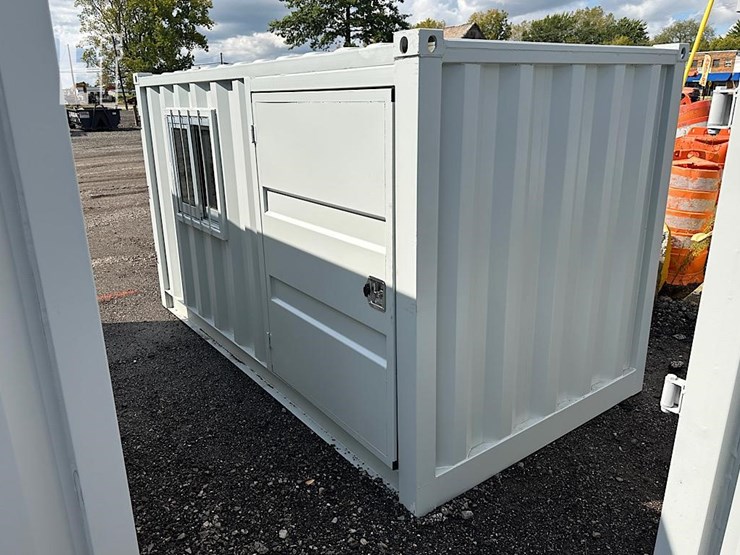 hurricane-5'x10'x5.5'-shipping-container-image-4