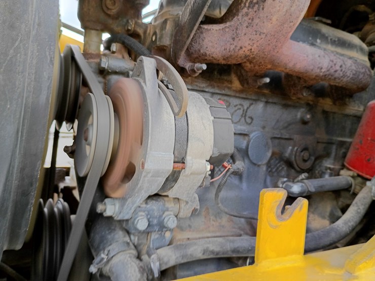 new-holland-lb75-image-24
