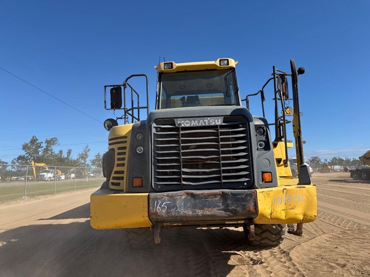 2014-komatsu-hm300-3-image-3