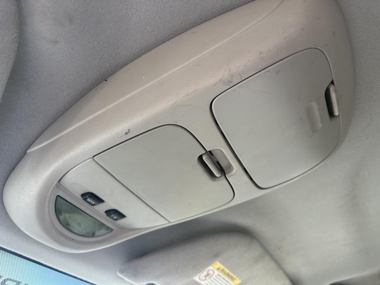 2004-ford-f350-image-35
