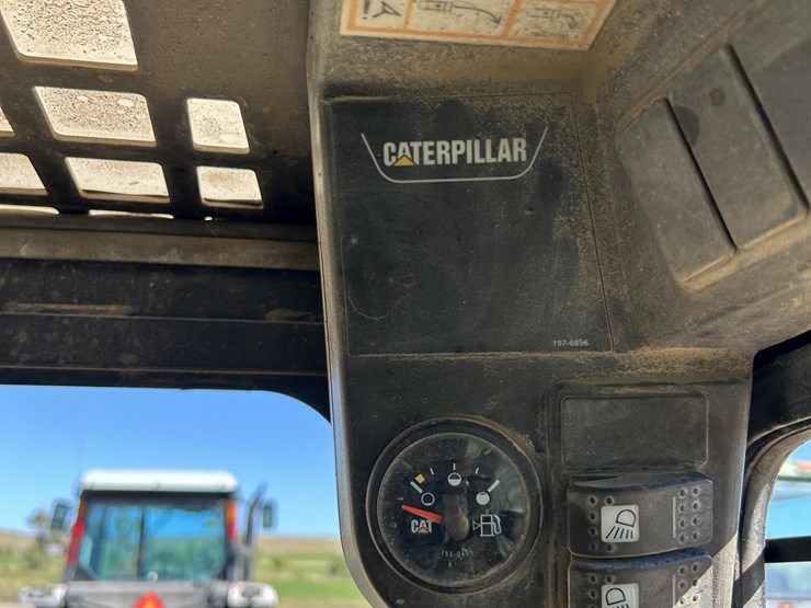 2003-caterpillar-242-image-25