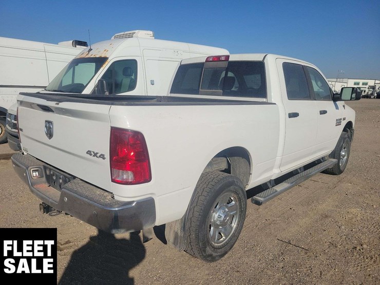 2018-ram-2500-slt-image-4