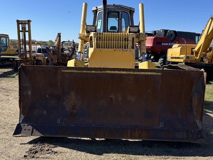 komatsu-d65ex-12-image-2