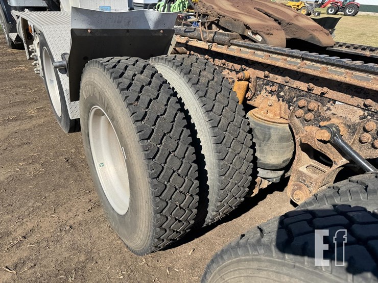2009-kenworth-t800-image-61