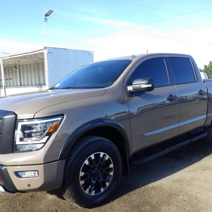 2021 NISSAN TITAN