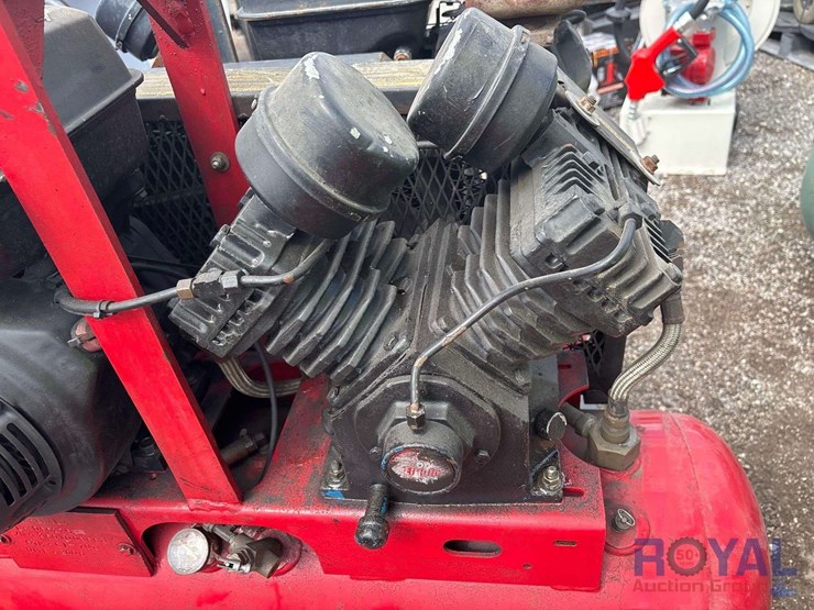 2010-dewalt-air-compressor-image-4