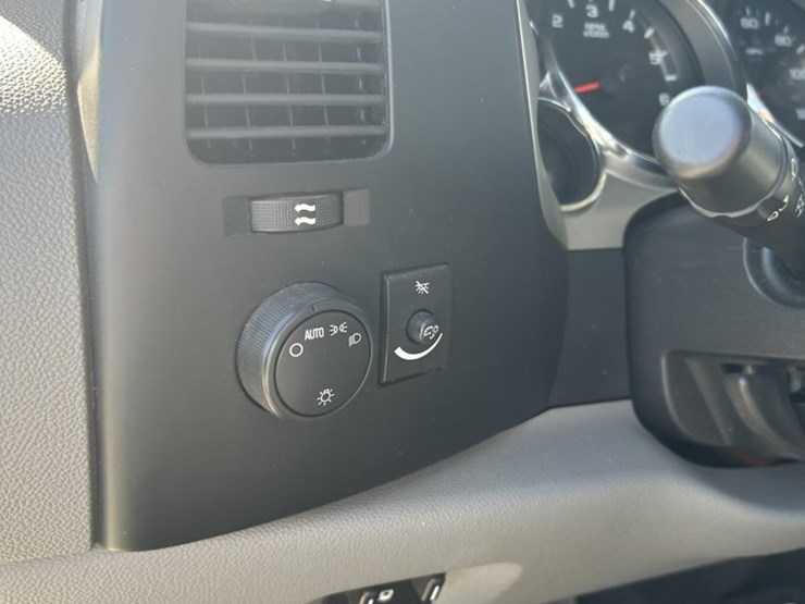2008-chevrolet-silverado-3500-image-55