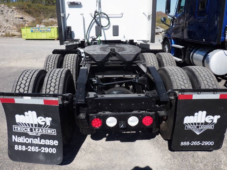 2022-kenworth-t680-image-6