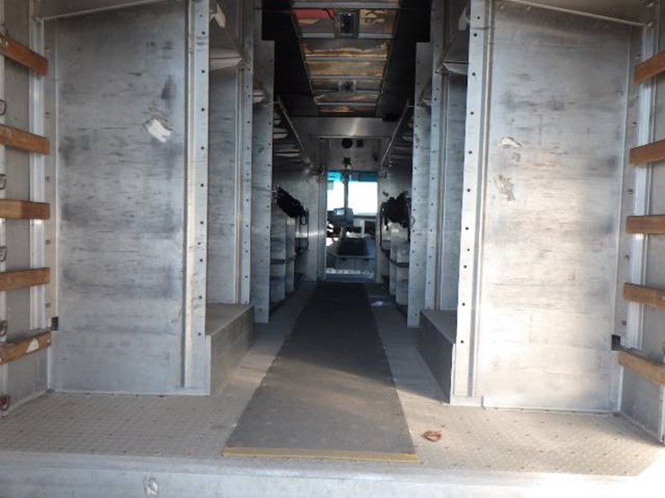 2016-freightliner-mt55-image-8