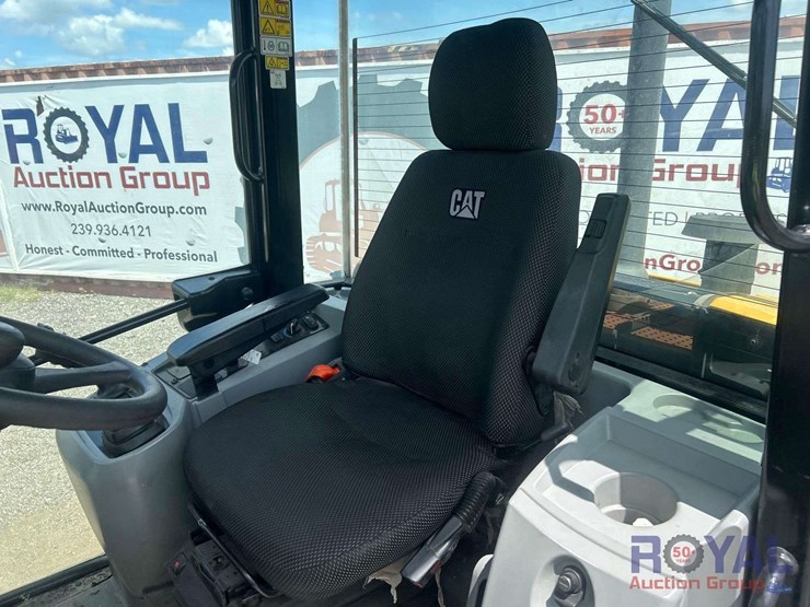 2022-caterpillar-906m-image-10