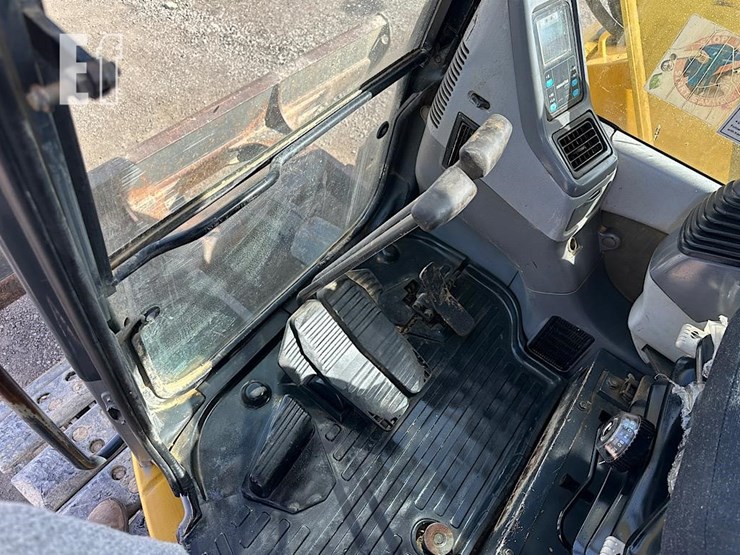 komatsu-pc78us-6-image-12