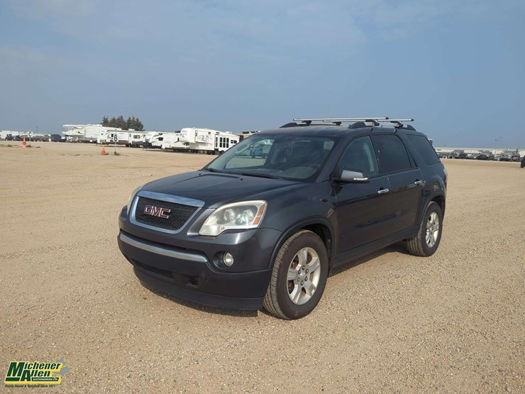 2011-gmc-acadia-image-31