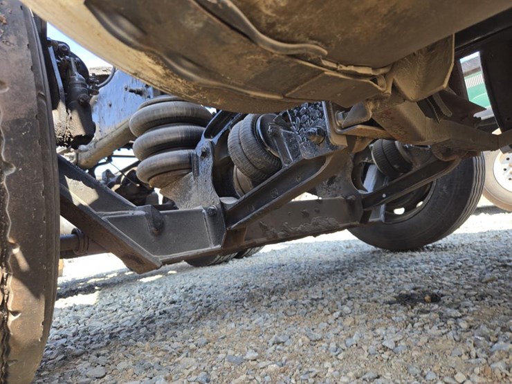 2005-mack-cl733-image-41