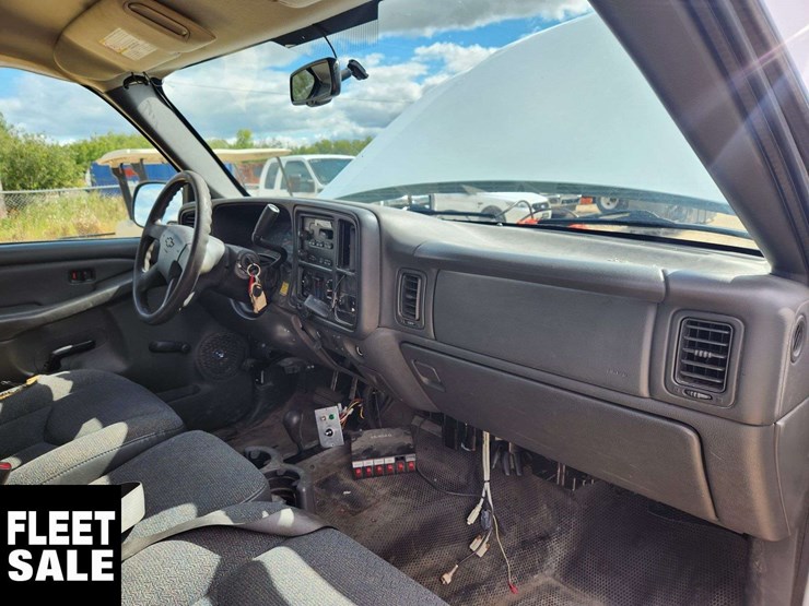 2007-chevrolet-silverado-2500hd-image-27