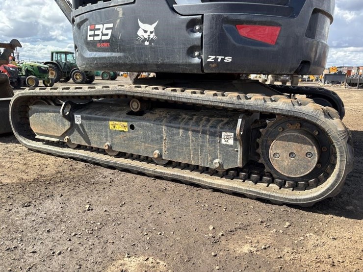 2023-bobcat-e35-image-23