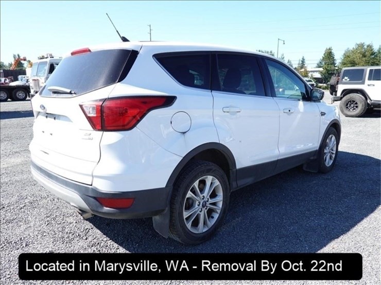 2019-ford-escape-se-image-13