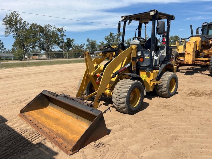 2018-caterpillar-903d-image-8