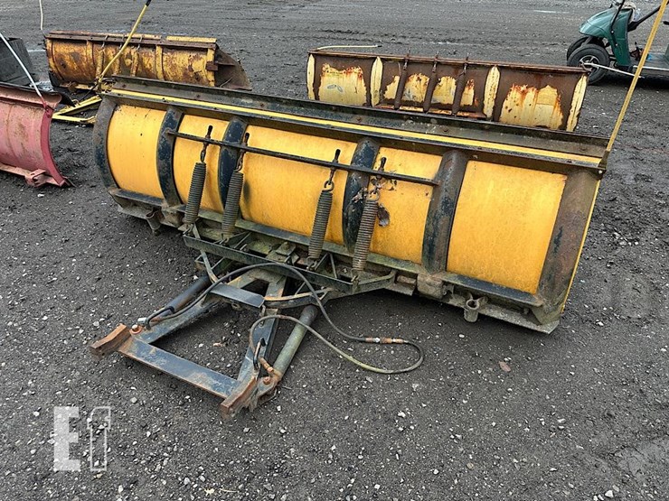 meyer-96"-poly-snow-plow-image-3