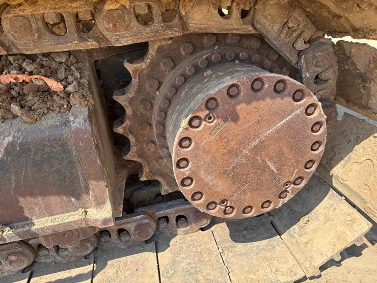 2017-deere-350g-lc-image-10