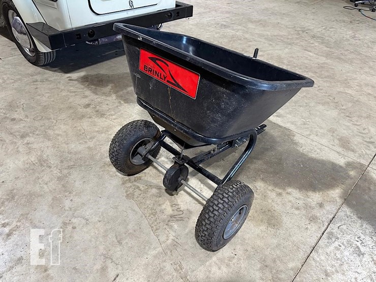 brinly-tow-behind-broadcast-spreader-image-3